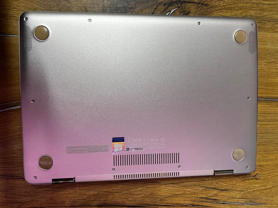 Vand Laptop Asus ZenBook Flip 14