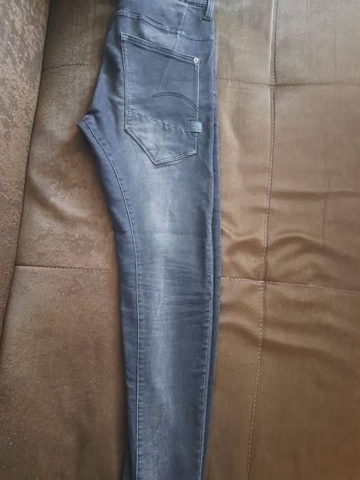 Дънки и тениска g-star