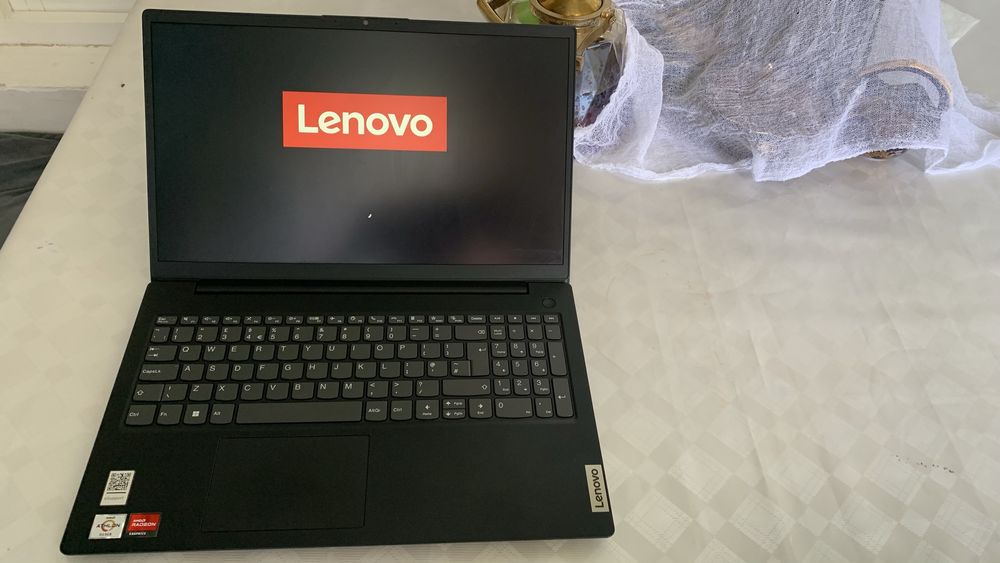Lenovo v15 g4 amn sotiladi