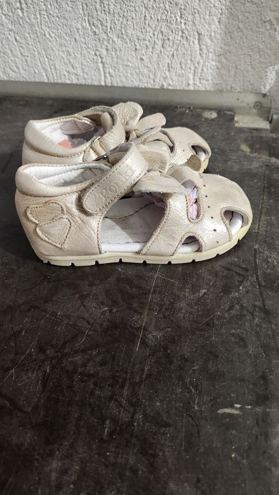 Детски сандали и чехли