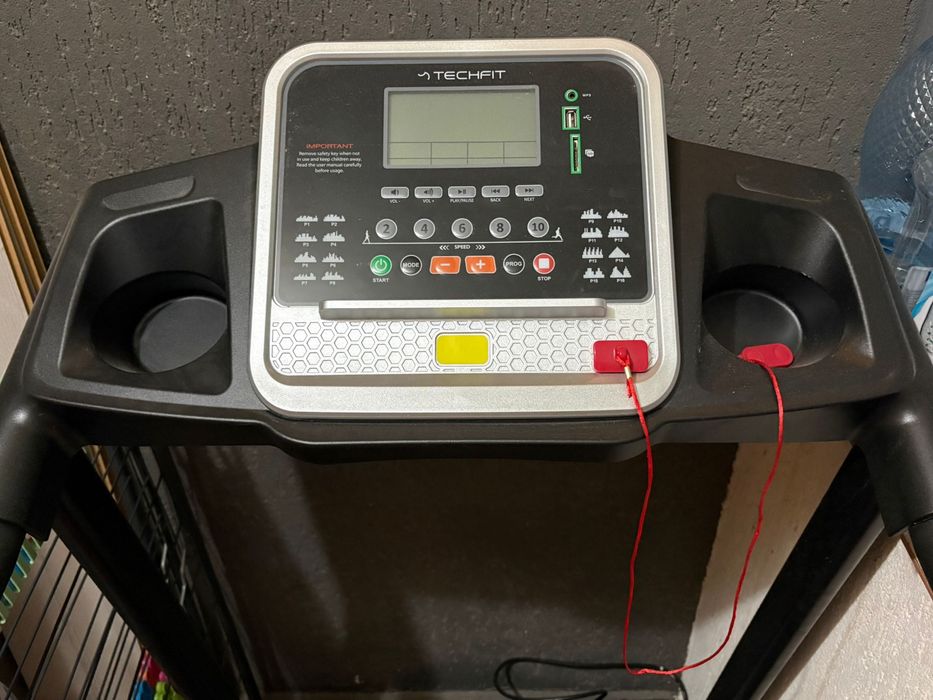 Banda de alergare TechFit MT125N – folosită doar de 2 ori, ca nouă!