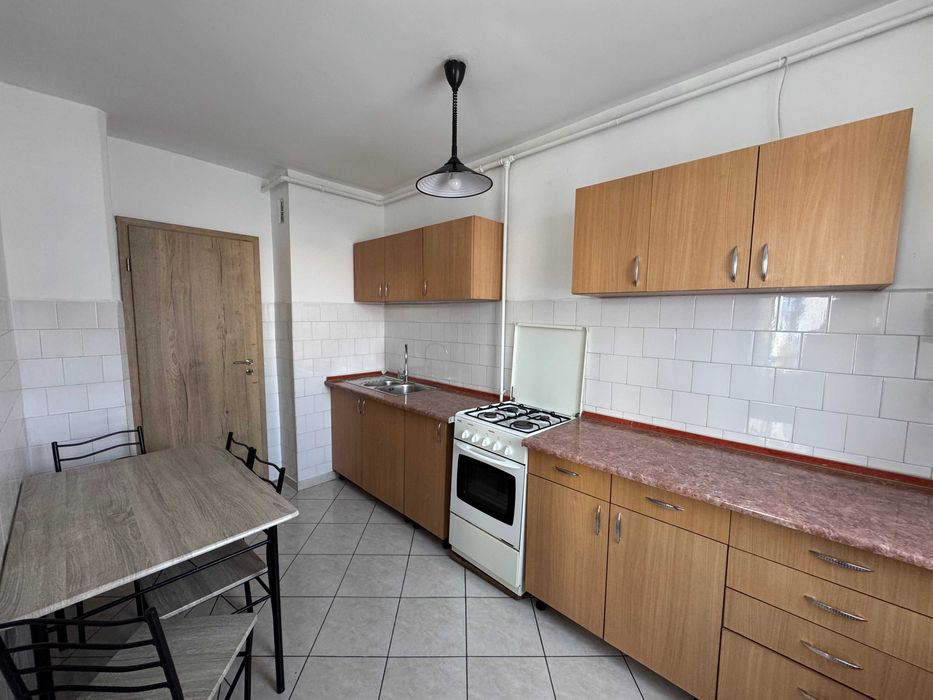 Închiriere apartament 3 camere - Centrul Civic, Brasov - 650€