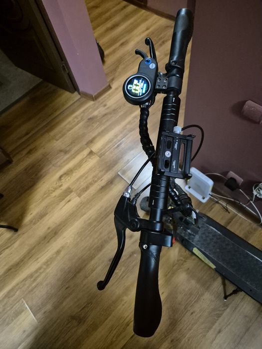 Продам Электросамокат Joyor 7