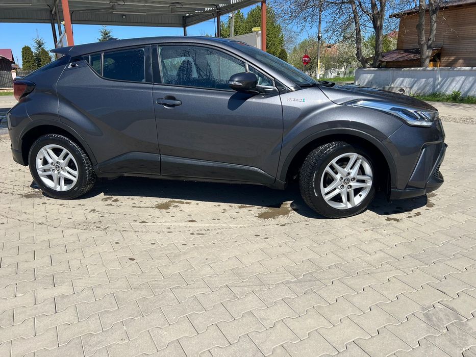 TOYOTA C-HR 2021 — imagine 4
