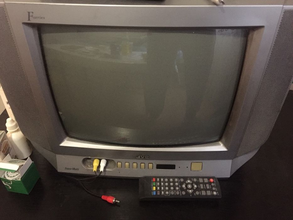 Телевизор JVC