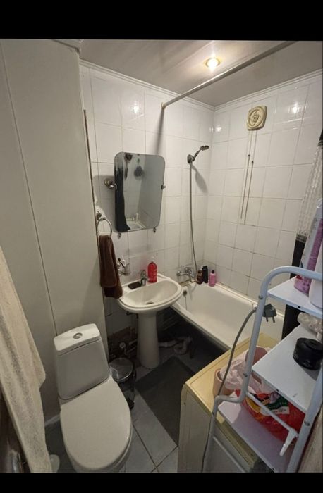 Продам 1 комнат квартиру