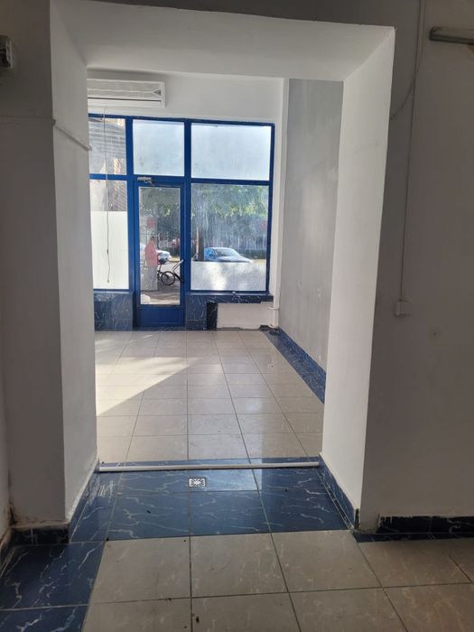 Vand spatiu comercial in zona garii