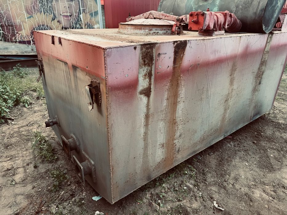 Продам емкость цистерну бочку