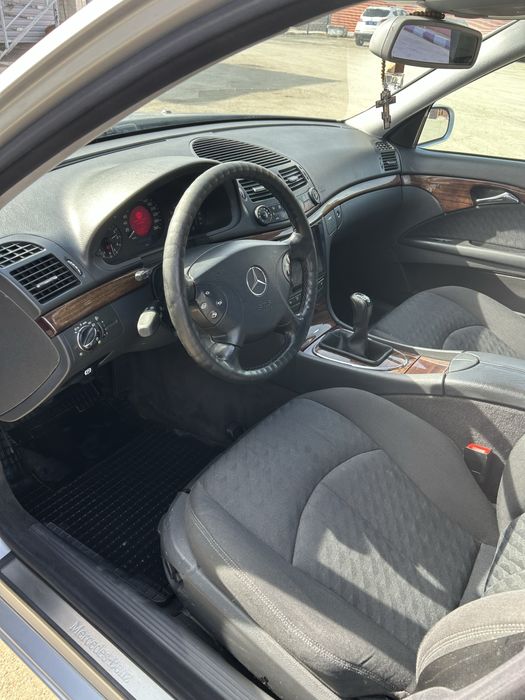 Мерседес W211 ..