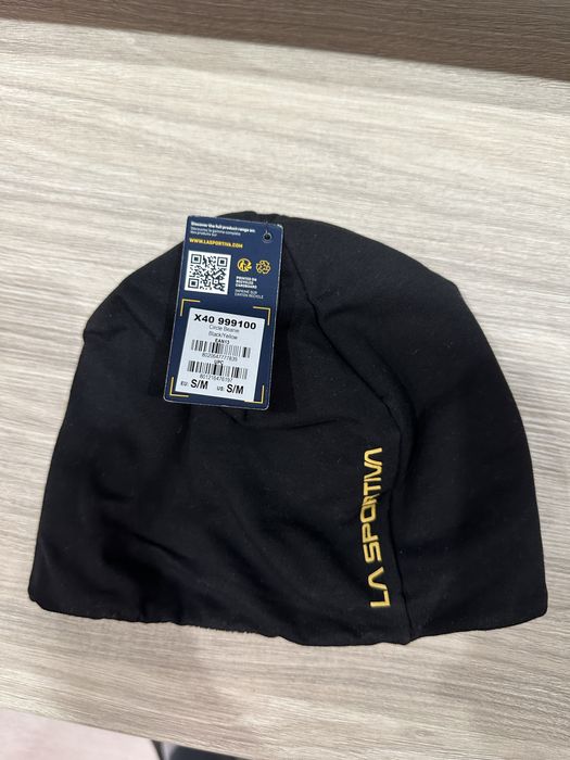 Зимна шапка La Sportiva Circle Beanie - black/yellow