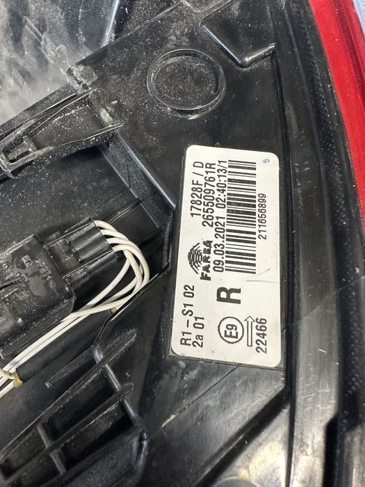 Stop dreapta renault clio 5.cod:265509761.r.