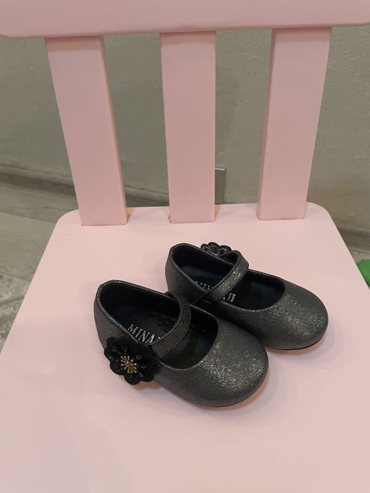 Продам туфли детские