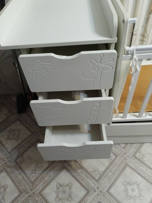 Продаю кроватку детскую.