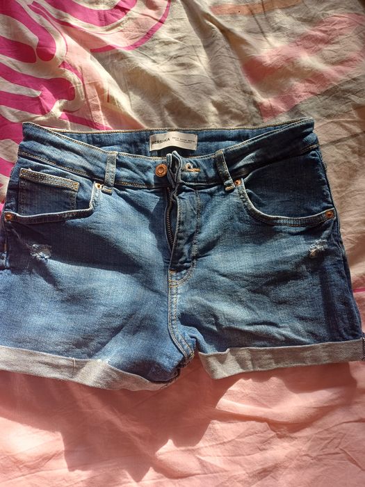Pantaloni scurți denim Bershka – mărimea M (EU  38)