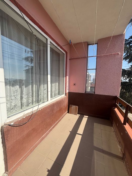 ЧЕТИРИСТАЕН апартамент в ЦЕНТЪРА на Карлово