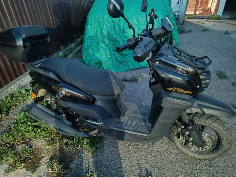 Продам скутер танк