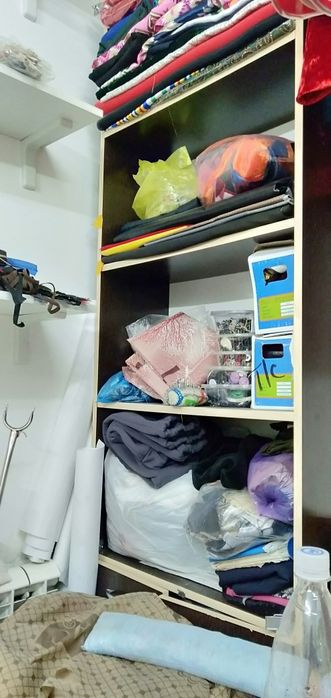 Шкаф сатамын срочно