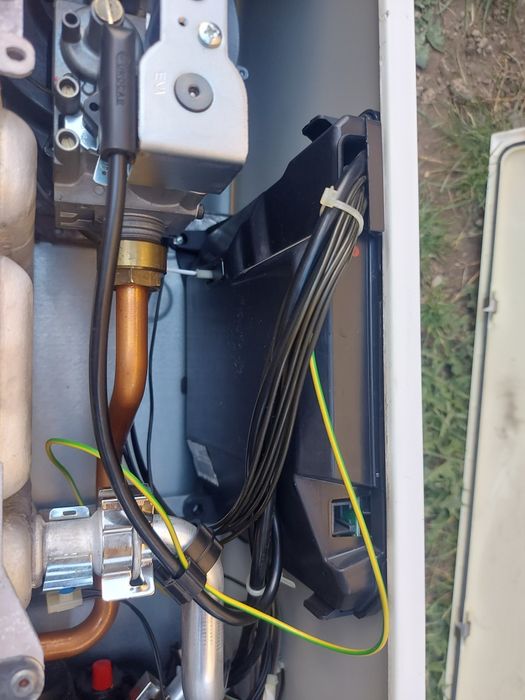 Centrală Ariston Cares Premium 24kW