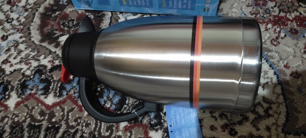 Термос 2 литра .