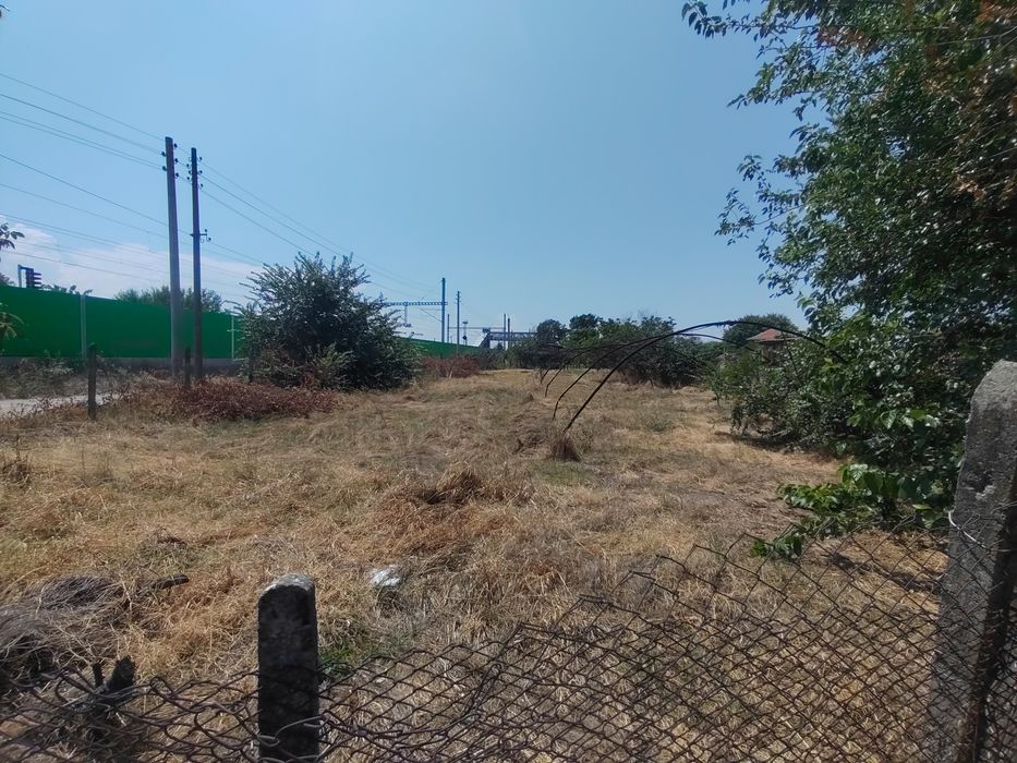 Продавам парцел в регулация