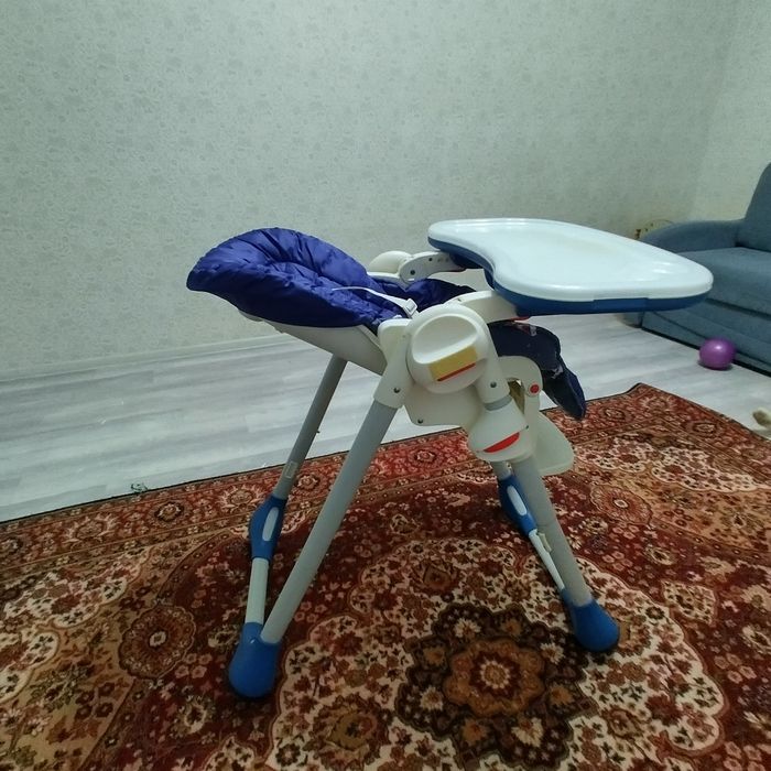 Столик для кормления