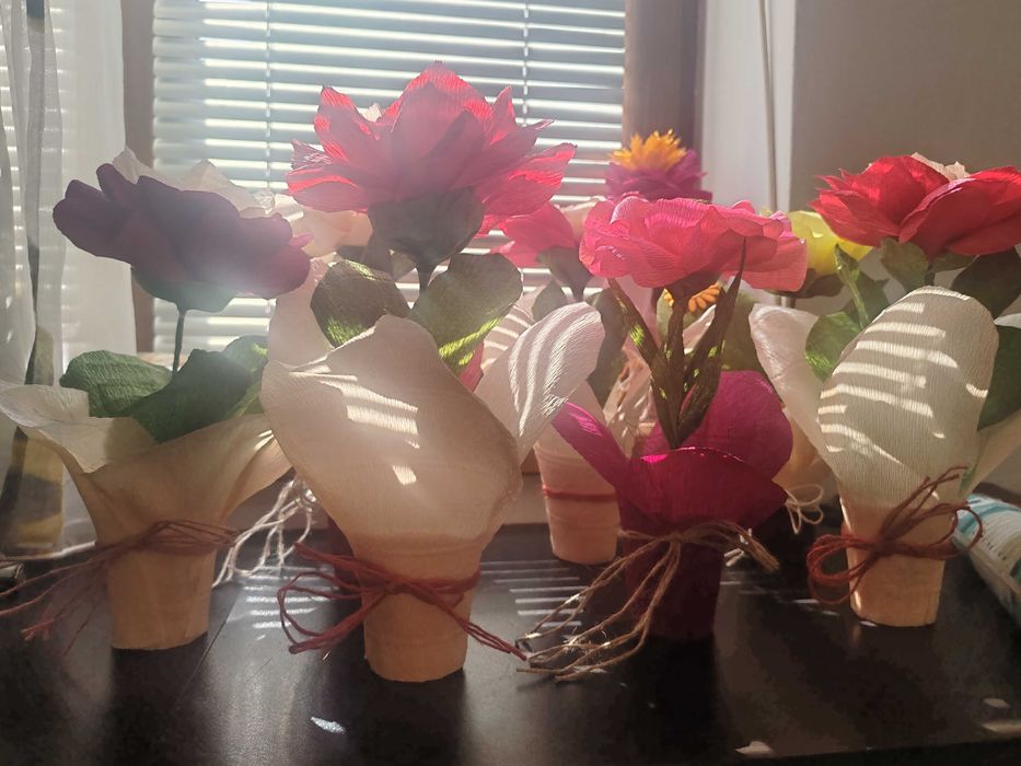 Цветя от креп хартия за всеки повод!