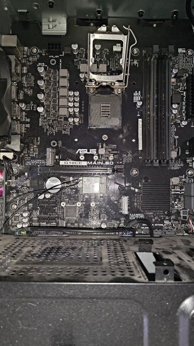 Материнская плата и корпус