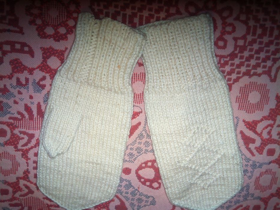 варежки новые самовязанные