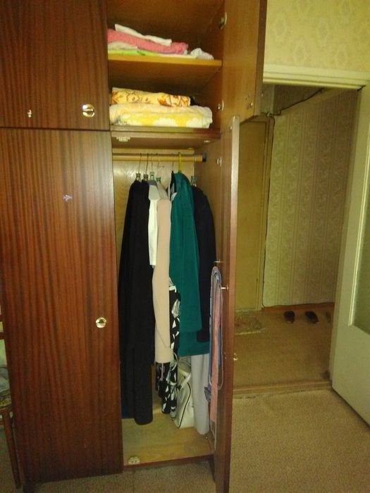 Шкаф платьяной в прихожую