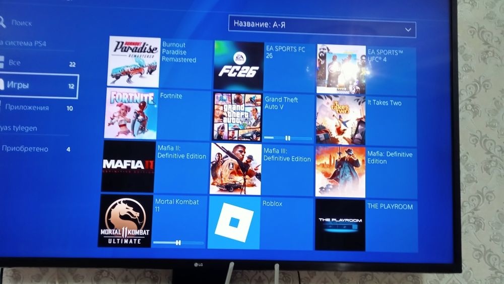 Продам playstation 4 fat