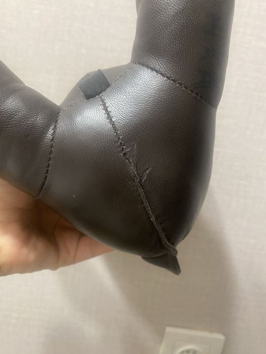 Продаются кеды zara