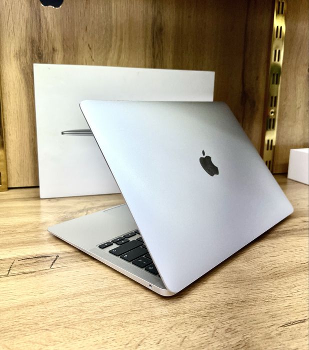 MacBook Air M1 Silver 8/256