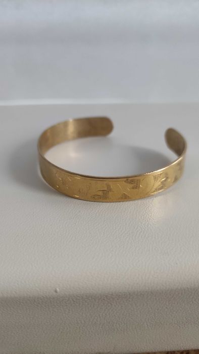 Гравирана гривна от месинг