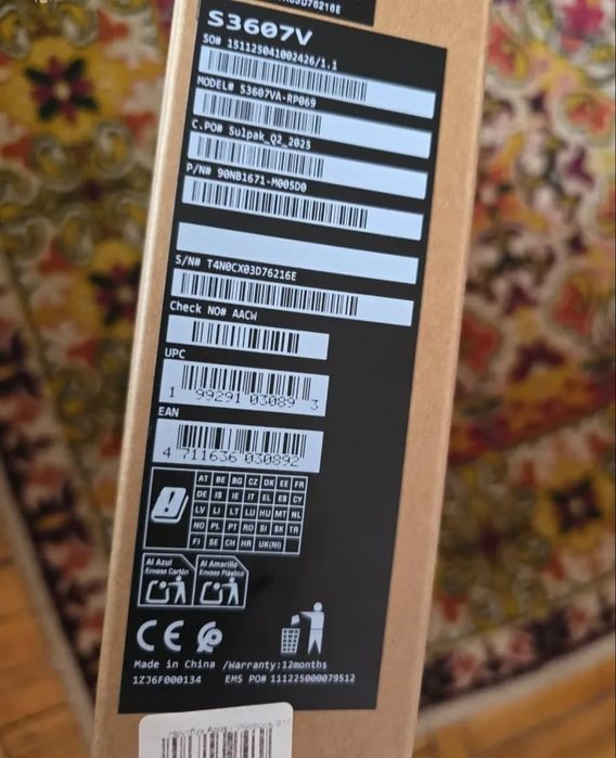 Продам ноутбук новый марки Asus