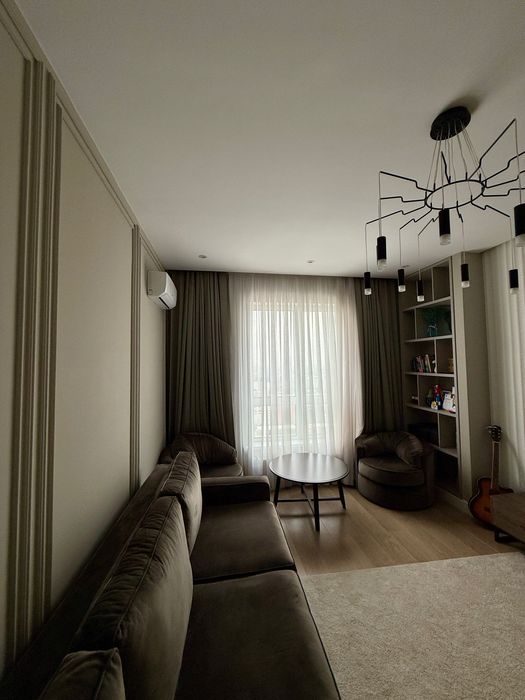 Сдам 2 комн Central Avenue