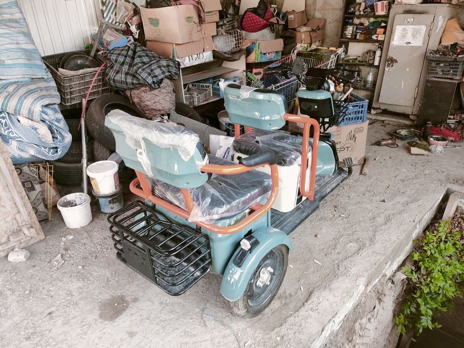 Продам трицикл почти новый