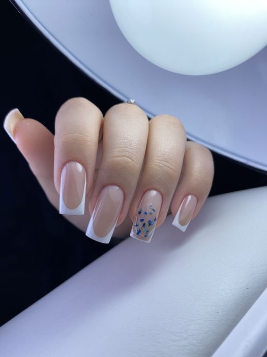 Маникюр+ укрепление+ покрытие -6000тг