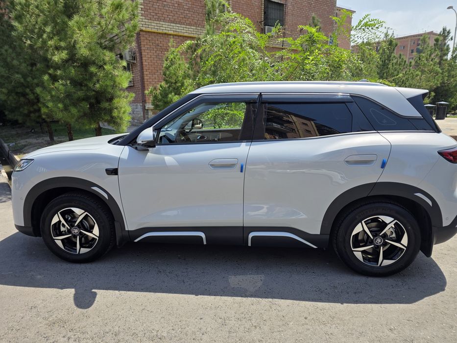 Byd yuan up smart 4 pozitsa dop
