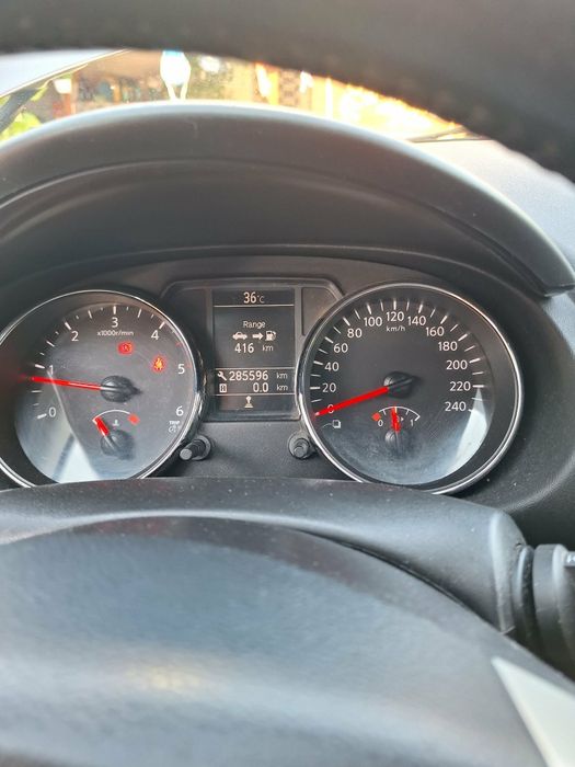 Vând  Nissan Qashqai  j10