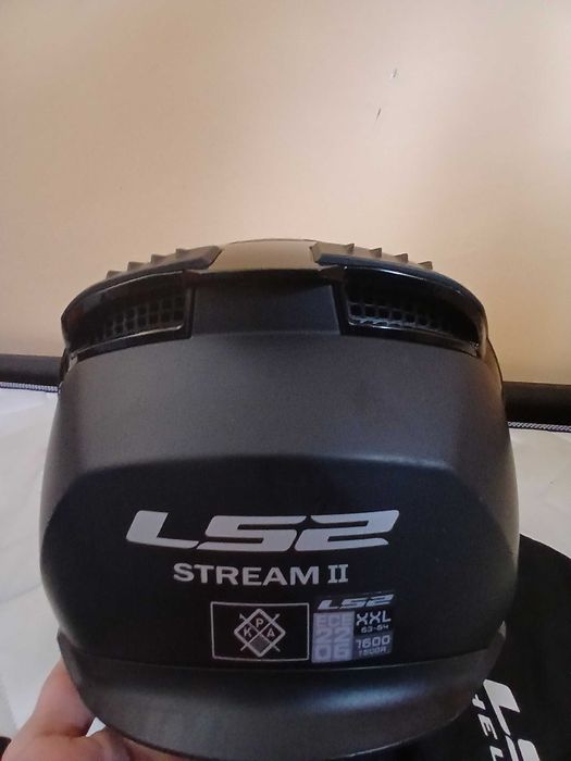 Продава са Каска за Мотор