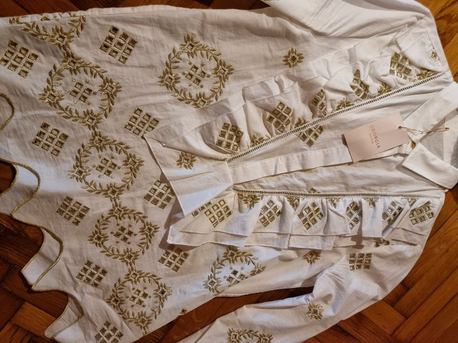 Camasa cu broderie
