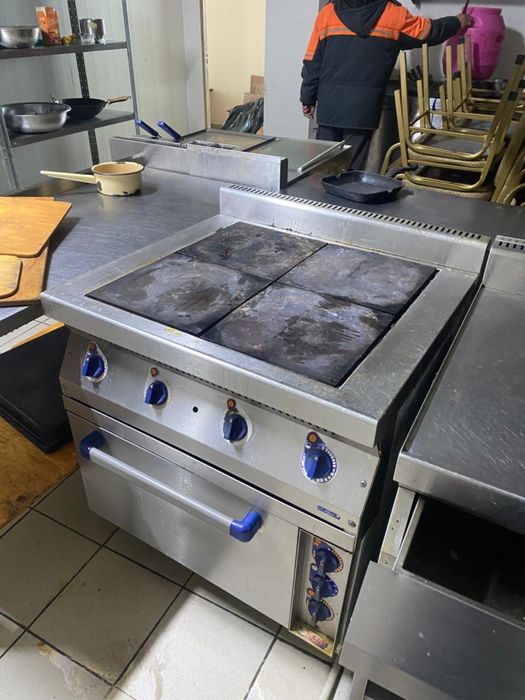 Продам мебель для ресторана