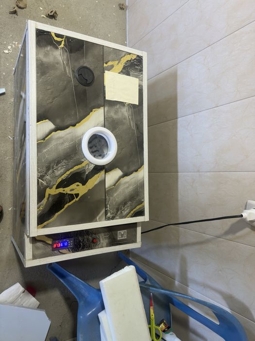 Inkubator. Sotiladi 170talik 2marta ochirilgan tuxum