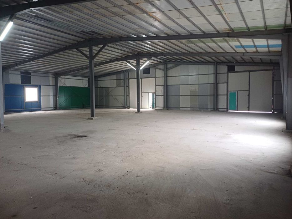 Hale de inchiriat - 440mp /600mp- 5000 lei / 7000 lei - loc. Focsani