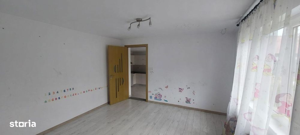 Casa de vanzare 100 mp, Moeciu de Jos, Jud. Brasov, langa Bran.