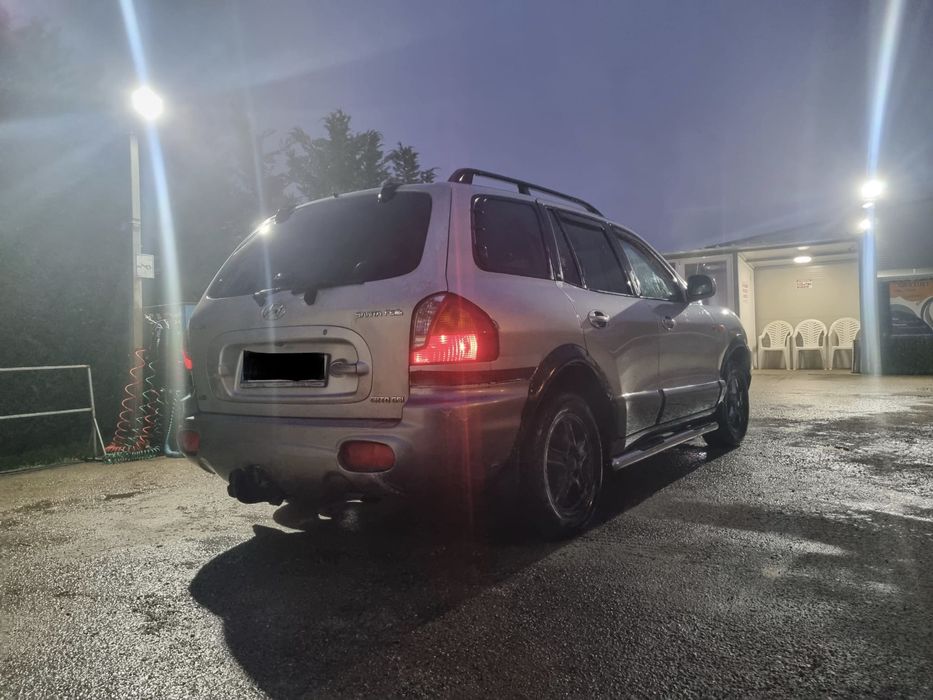Hyundai Santa Fe 2003 – 4x4, piele, navigație