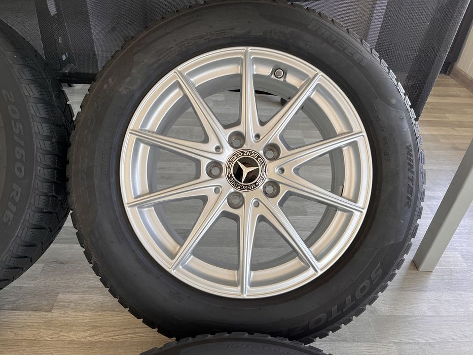 Оригинални джанти 16 цола 5х112 за Мерцедес със зимни гуми 205/60/16