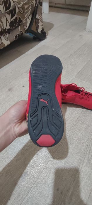 Кроссовки кожаные