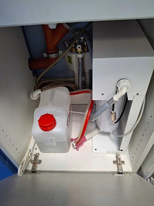 Стоматологичен кабинет с едно работно място