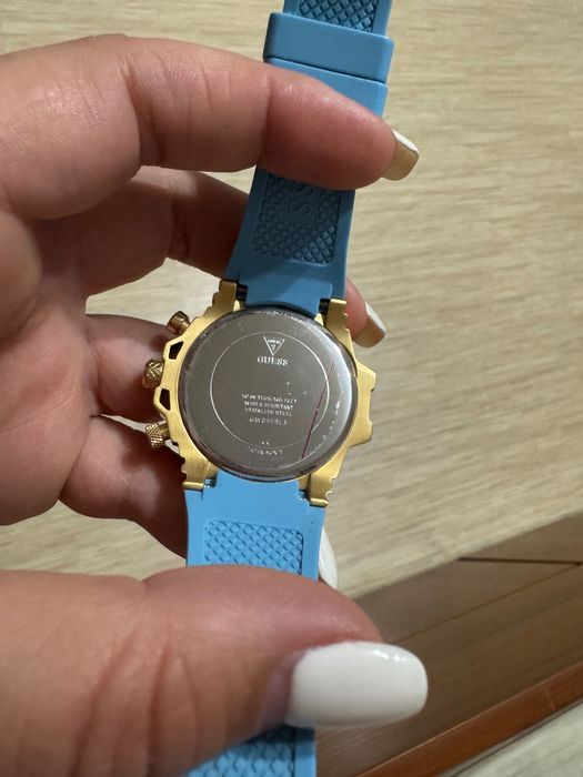 Дамски часовник guess